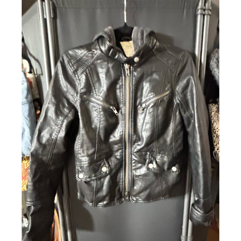 We The Free x Free People Black Vegan Leather Moto Jacket Hooded XS PTP 17”